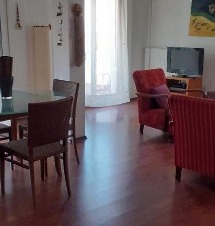 Appartamento Cozy Penthouse Next To Metro Station Salonicco Esterno foto