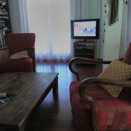 Appartamento Cozy Penthouse Next To Metro Station Salonicco Esterno foto