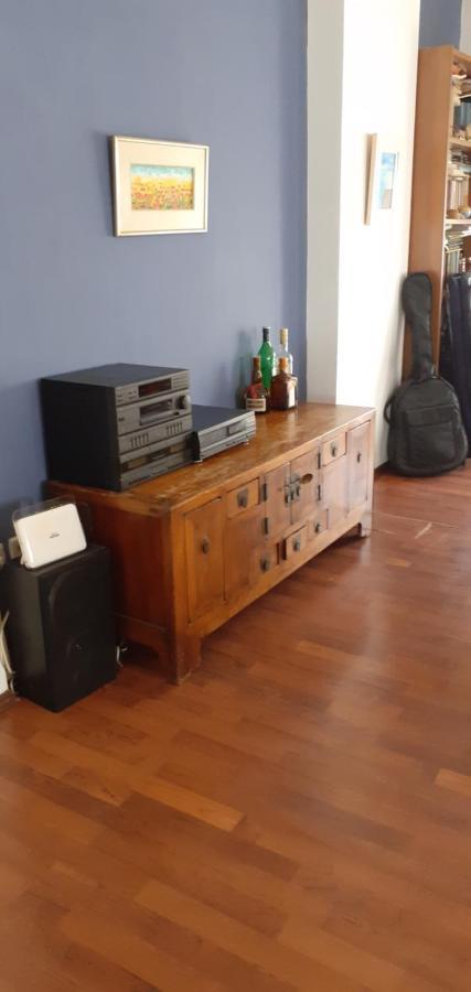 Appartamento Cozy Penthouse Next To Metro Station Salonicco Esterno foto
