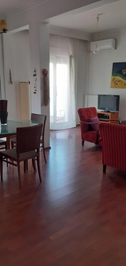 Appartamento Cozy Penthouse Next To Metro Station Salonicco Esterno foto
